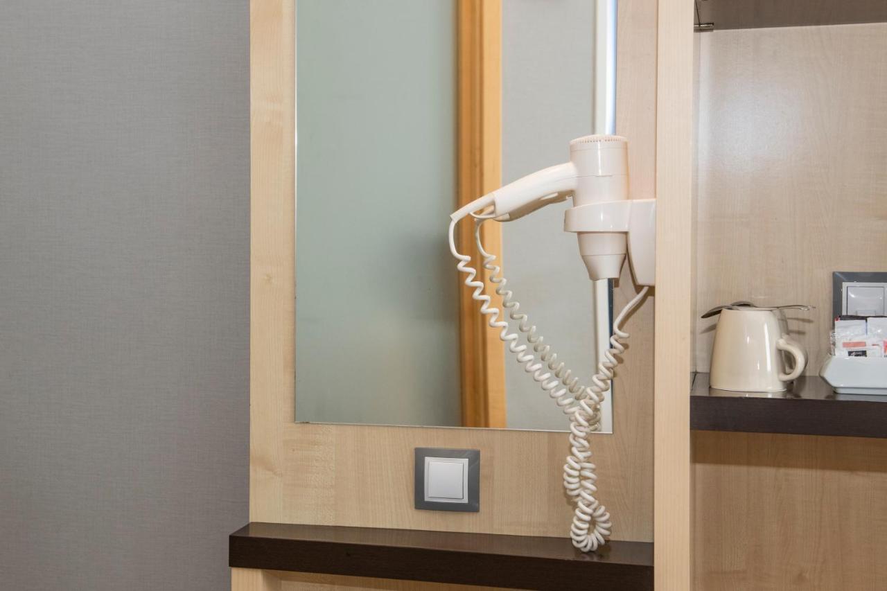 Holiday Inn Express Barcelona City 22@ By Ihg Esterno foto