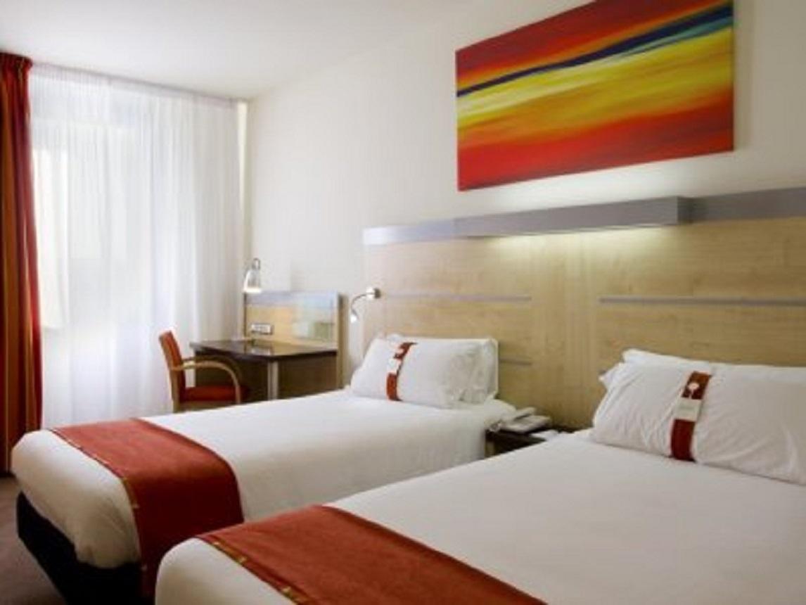 Holiday Inn Express Barcelona City 22@ By Ihg Esterno foto