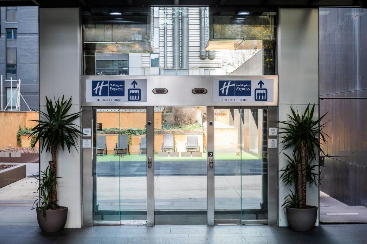 Holiday Inn Express Barcelona City 22@ By Ihg Esterno foto