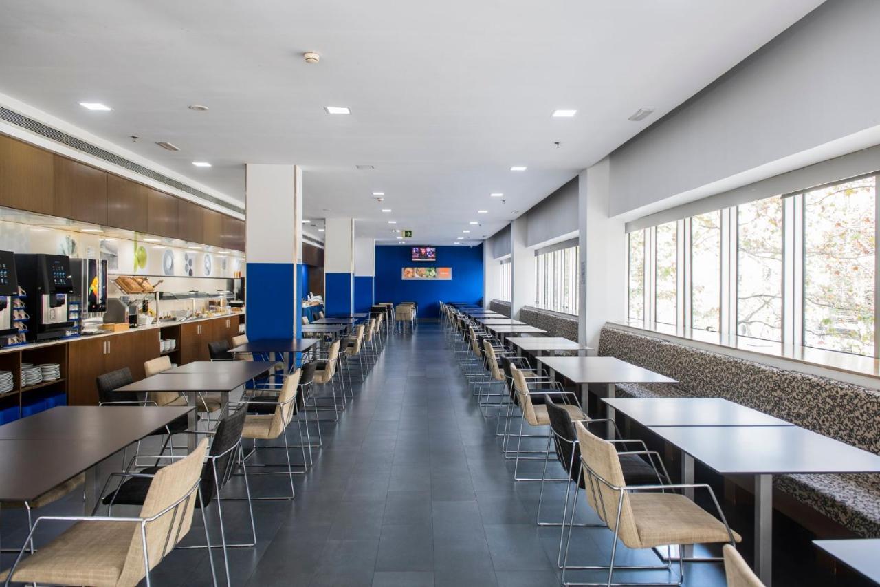 Holiday Inn Express Barcelona City 22@ By Ihg Esterno foto