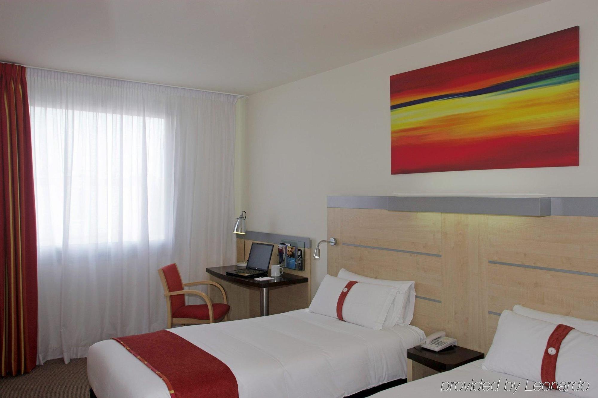 Holiday Inn Express Barcelona City 22@ By Ihg Esterno foto