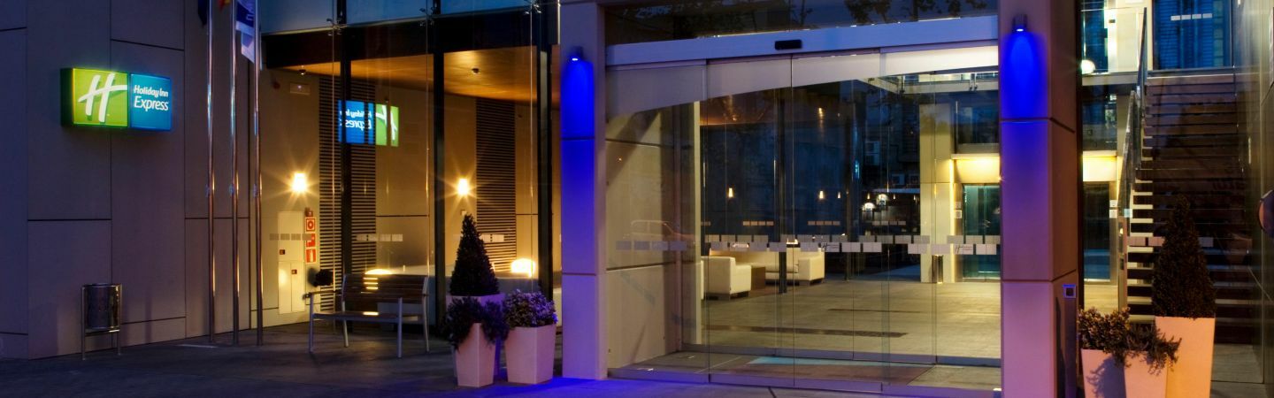 Holiday Inn Express Barcelona City 22@ By Ihg Esterno foto
